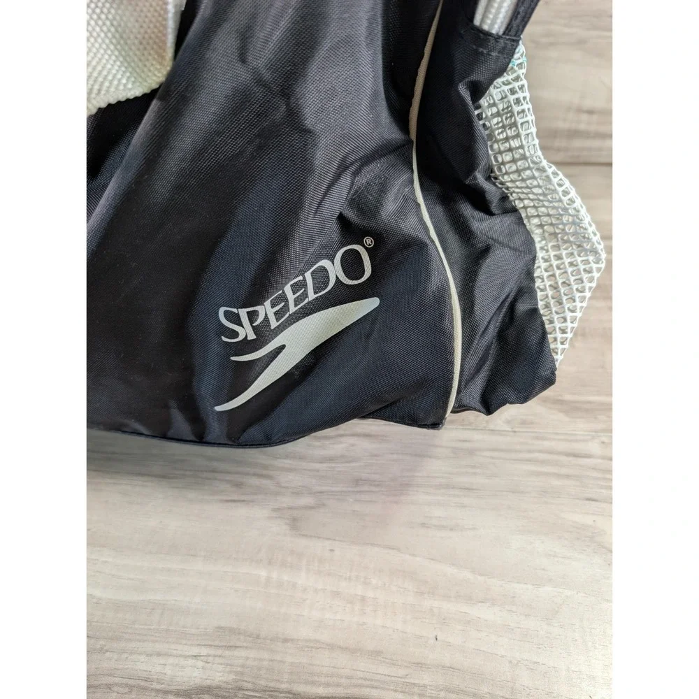 Vintage Speedo Large Swim/Travel/Gym Duffel Bag Retro White / Black  Mesh Pocket